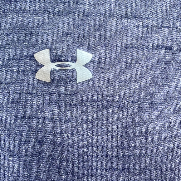 Under Armour Heat Gear Shirt - Picture 3 of 7